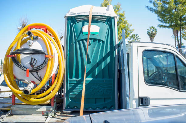 Best Porta potty rental near me  in Mentone, CA